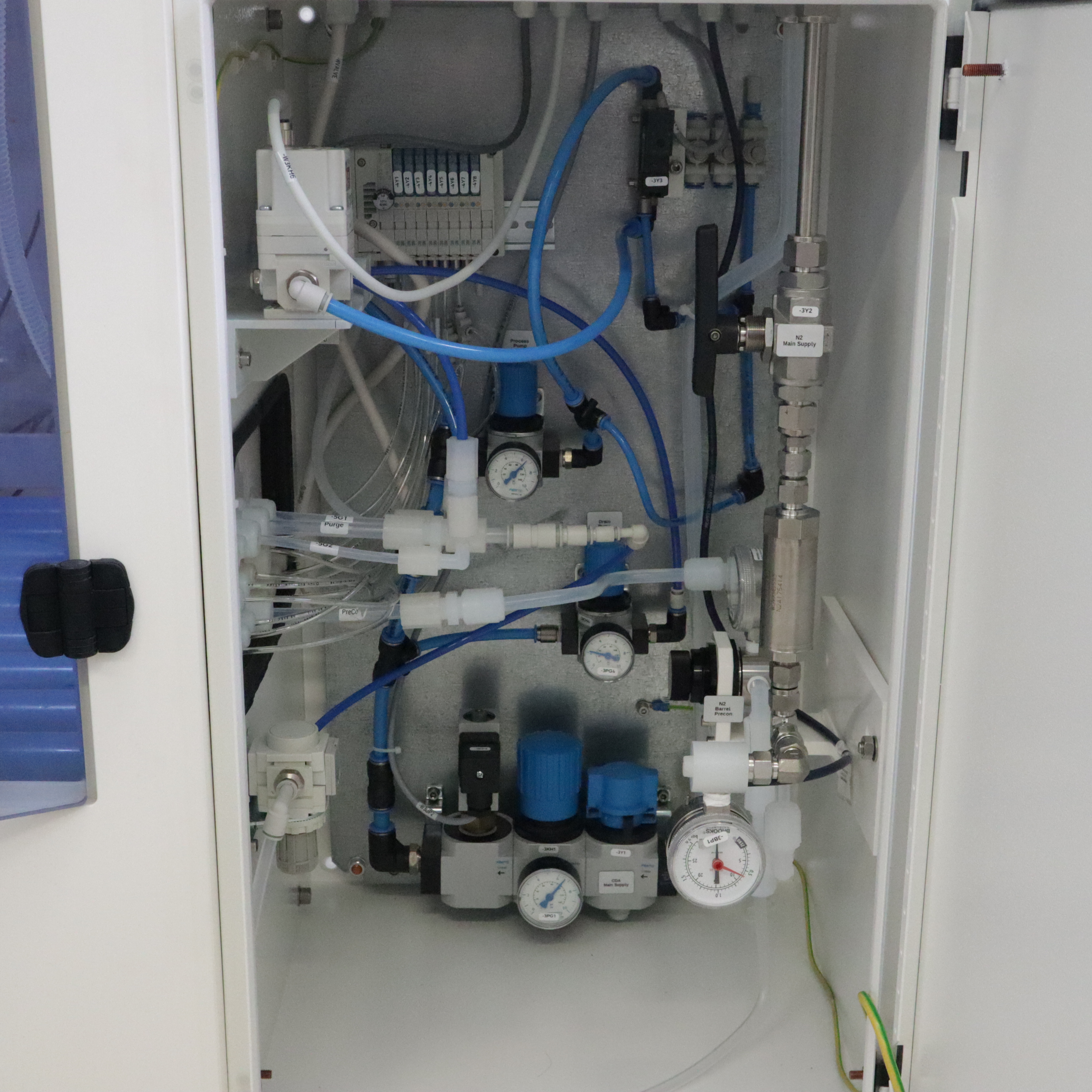 4Tex bCDS chemical delivery system installed in the fab